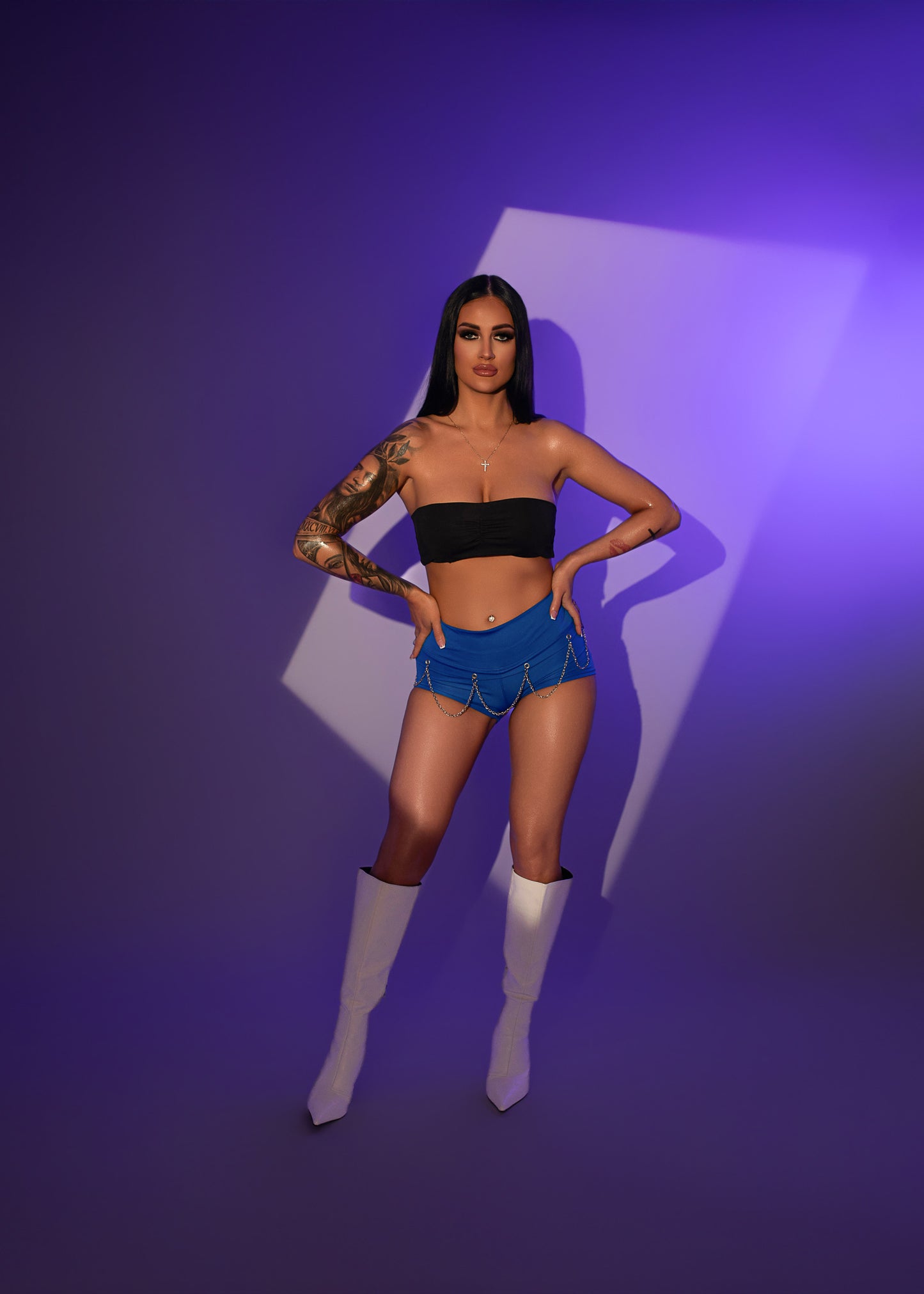 dancewear london for women. twerk clothes, twerk shorts. blue twerk shorts, booty shorts, chain shorts, cut out twerk shorts, dance costume. twerk outfit. pole dance outfit, best twerk shorts.