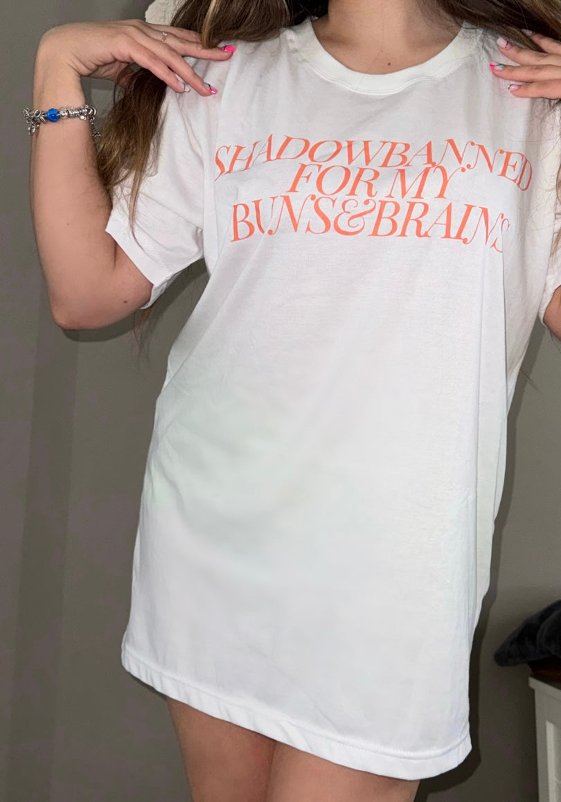 dancewear london for women. twerk clothes, twerk shorts. blue twerk shorts, booty shorts, chain shorts, cut out twerk shorts, dance costume. twerk outfit. pole dance outfit, best twerk shorts. festival wear, oversized t-shirt, oversized white t-shirt. oversized fun t-shirt.