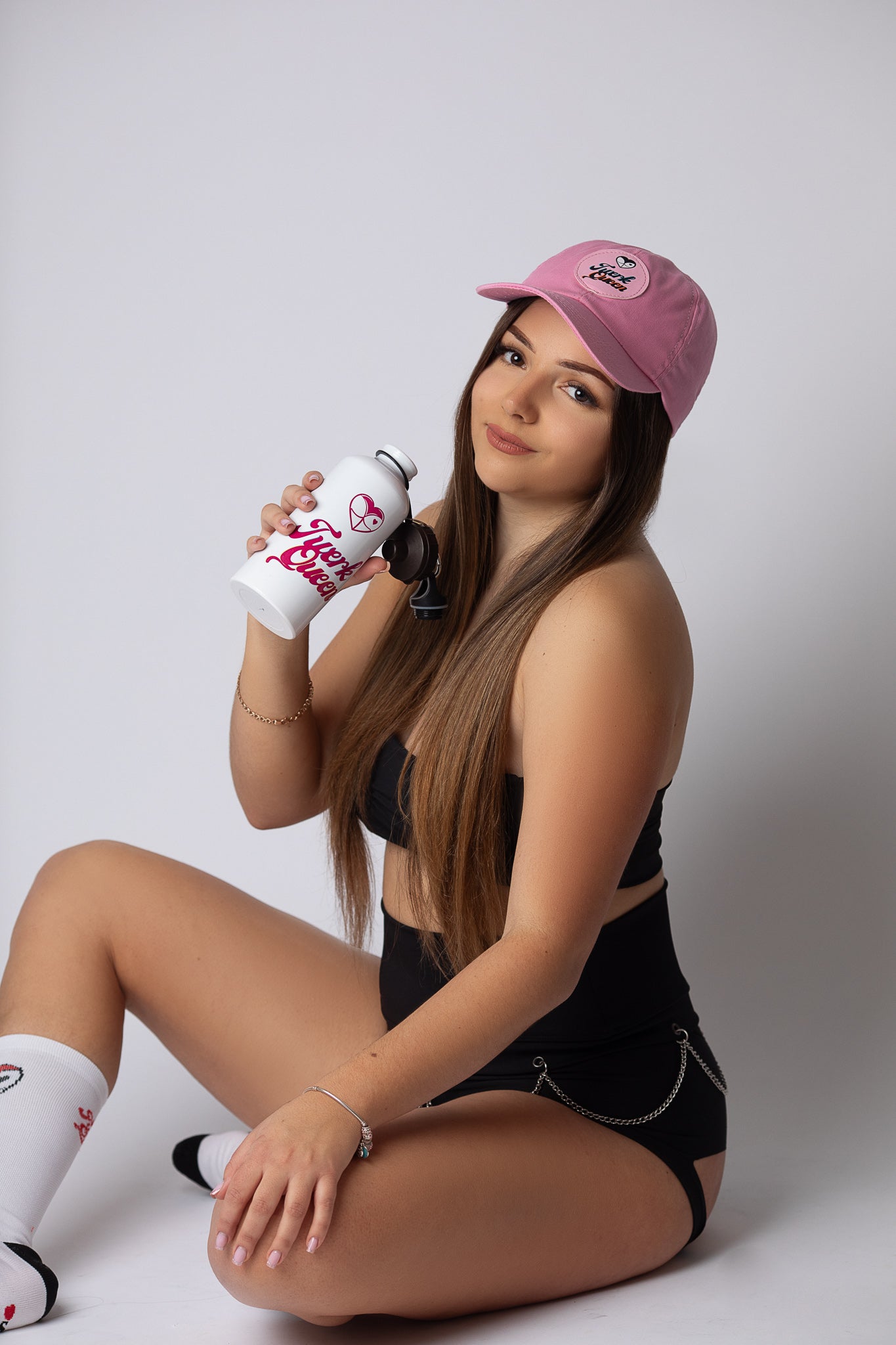 dancewear london for women. twerk clothes, twerk shorts. booty shorts, chain shorts, cut out twerk shorts, dance costume. twerk outfit. pole dance outfit, best twerk shorts. festival wear, twerk queen bottle, twerk queen water battle, watter battle, portable watter battle.